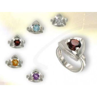 Bague triangle pierre fine Bague triangle pierre fine